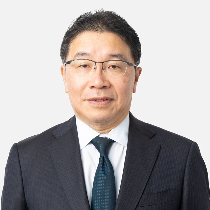 執行役員 企業情報部担当 管理部担当 穴繁 祐二