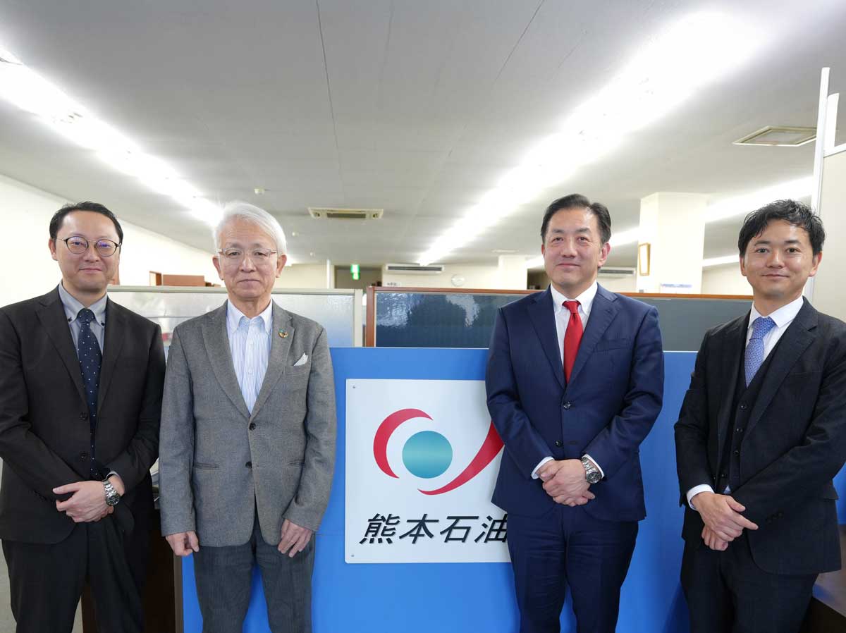 「企業の終活」を計画的に進める重要性を提唱し、次世代へバトンを繋いだ両氏