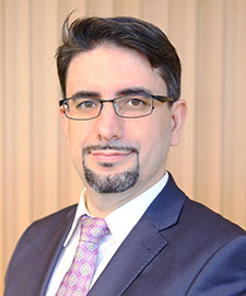 エミン・ ユルマズ 氏