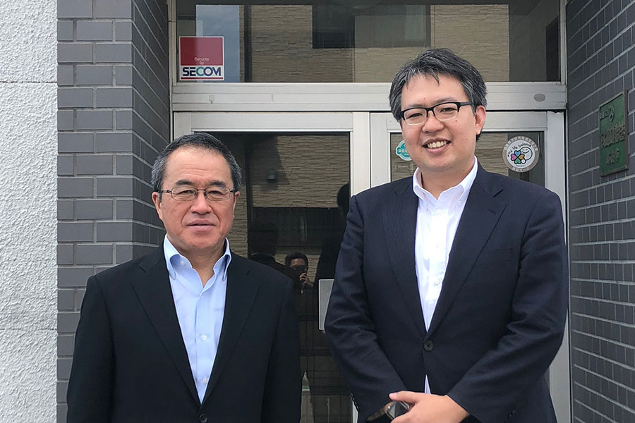 石田享也氏とストライク鈴木