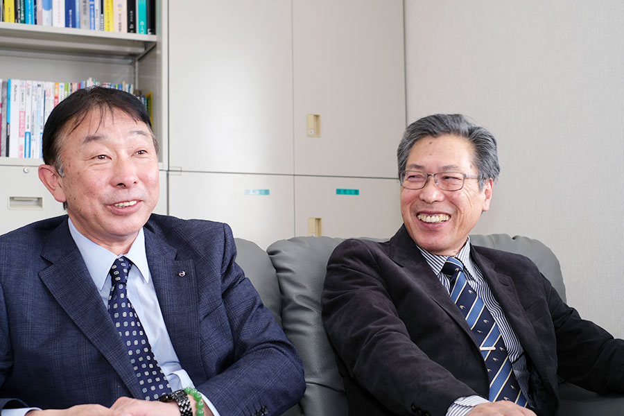 吉田隆一氏と辻本康行氏