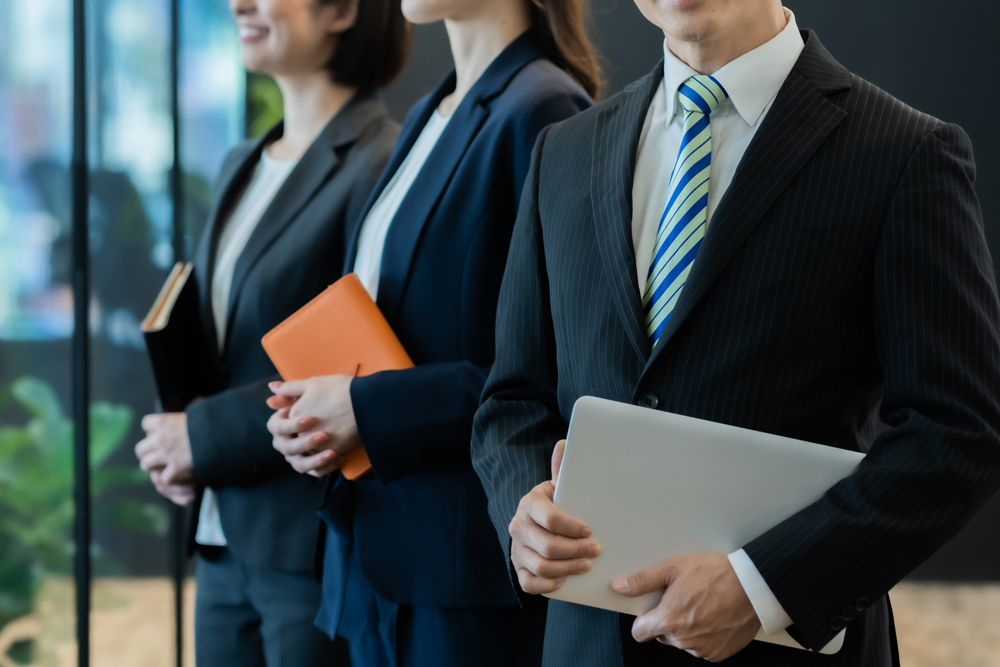 業界に精通した専門チーム