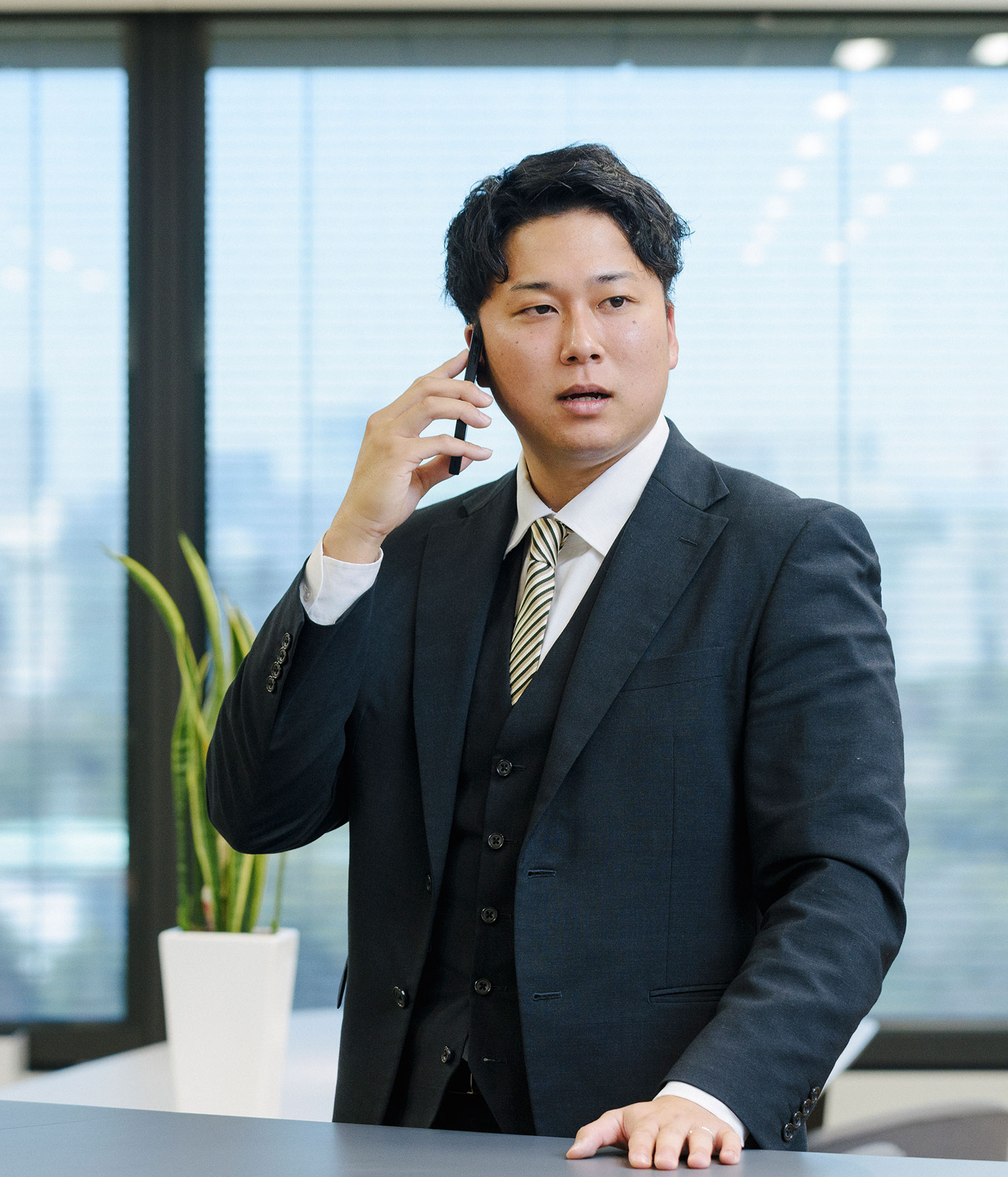 鴨志田舜人　仕事風景