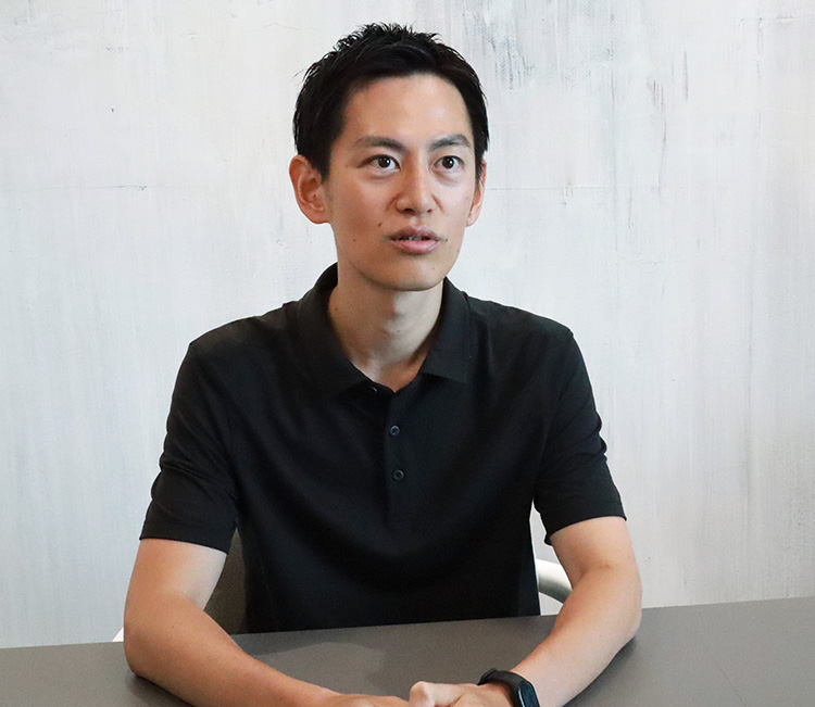 インタビューイメージ 株式会社LALALA Plus 代表取締役社長 酒井 大輔氏