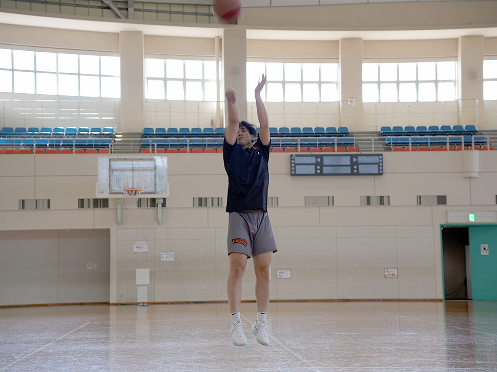 インタビューイメージ シュート練習をする武内 理貴選手